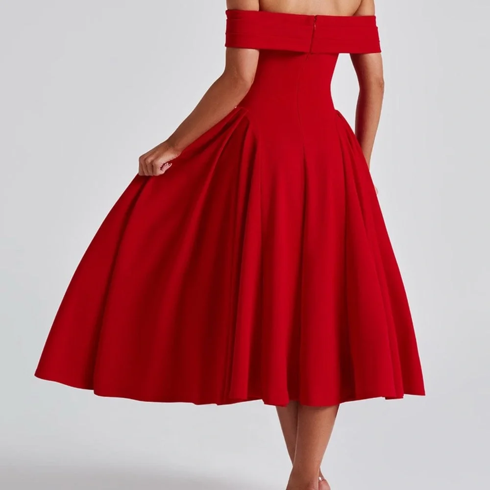 Chic Strapless Red Dress - Picture 4 of 6